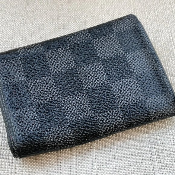 Louis Vuitton Keychain Black/Gray Leather Keys Holder Bag - Picture 2 of 12